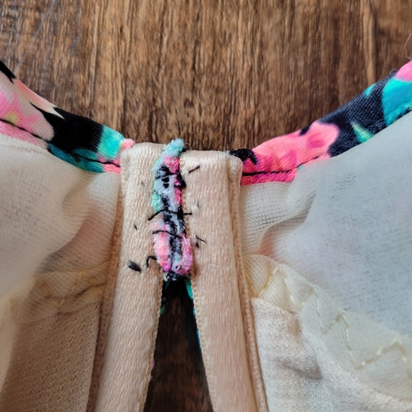 Vintage Victoria's Secret Floral Halter Bikini Top - Picture 5 of 5